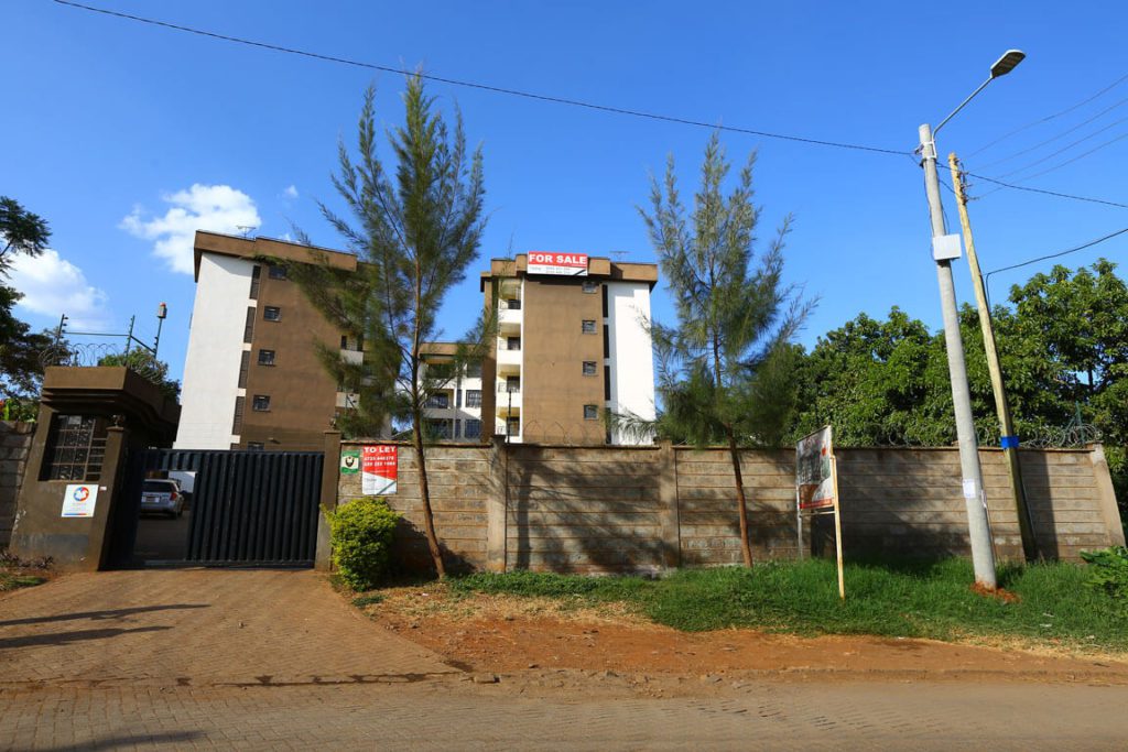 Warira-Court-kitchen