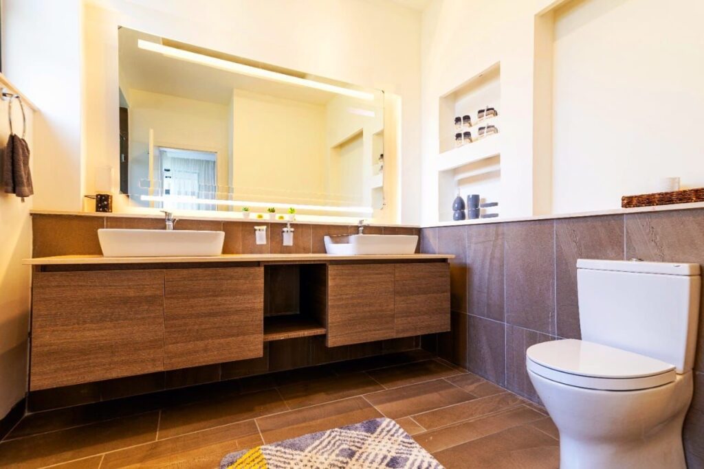 Rumaisa Duplexes Apartment Bathroom