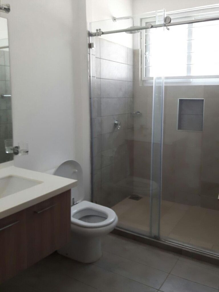 Pyramid Oaks Residential Villas Bathroom