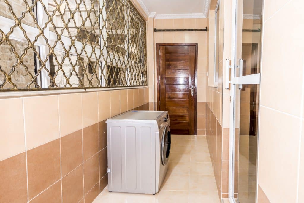 Luckystar Apartments