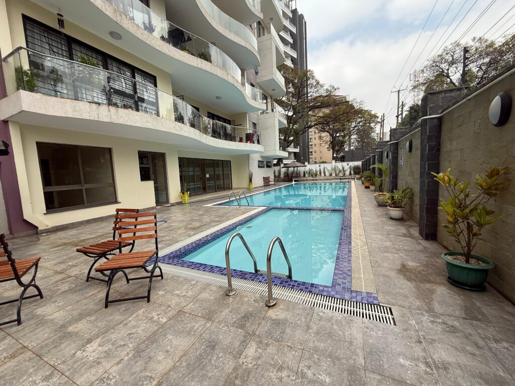3 bedroom Apartment On General Mathenge Road