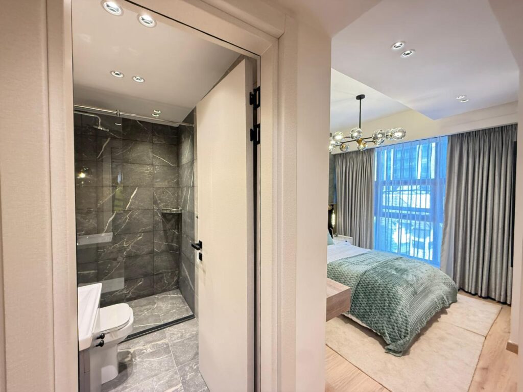 Symphony Residence Apartment ensuite Bedroom