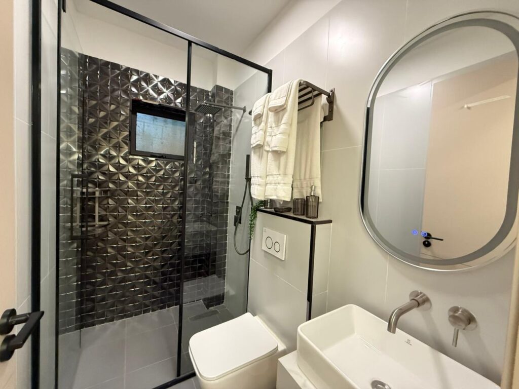 Capricorn Residences 3 Bedroom Bathroom