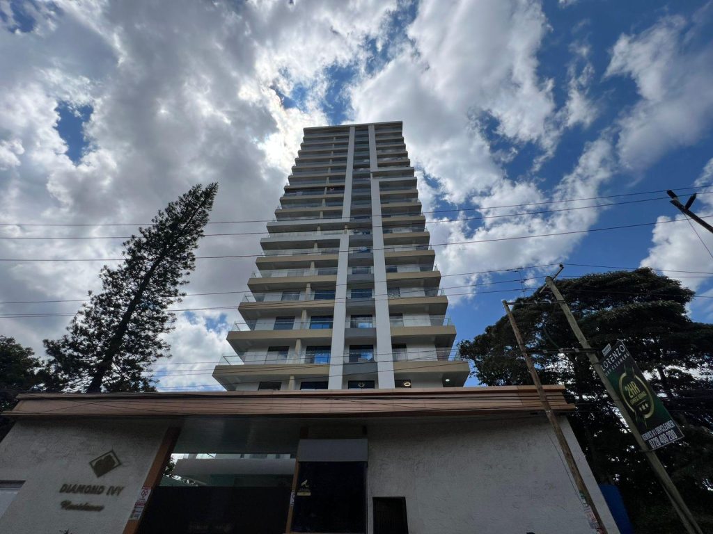 Diamond Ivy Apartment