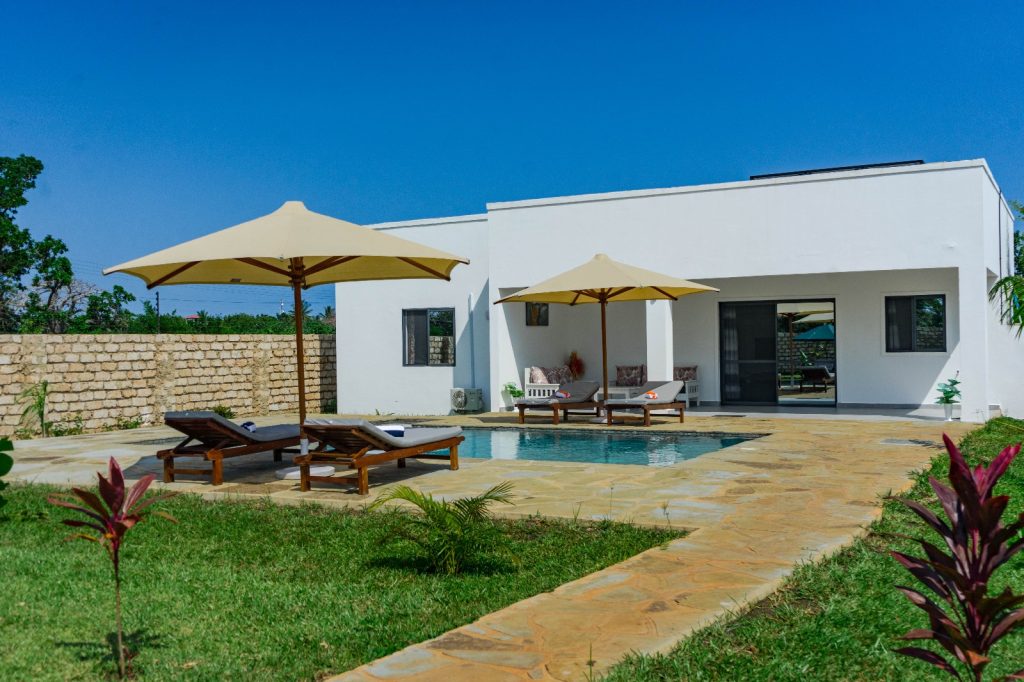Abdi Diani Bungalow