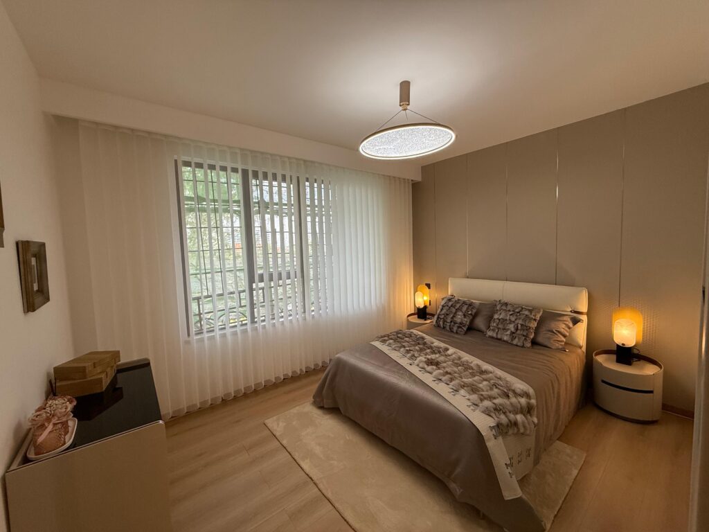 5 Bedroom Duplex Apartment plus DSQ bedroom