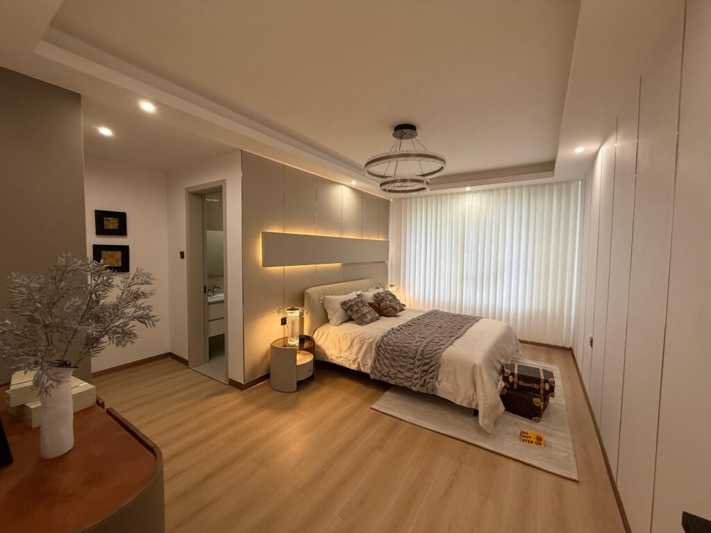 5 Bedroom Duplex Apartment plus DSQ bedroom