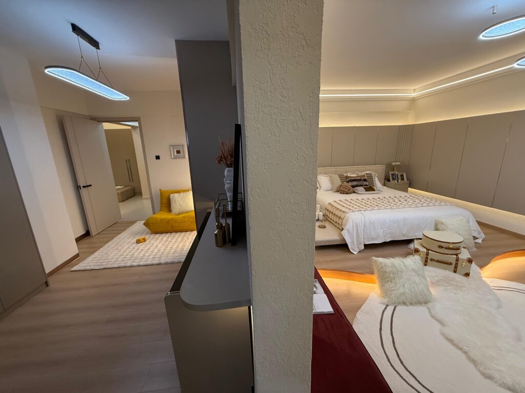 5 Bedroom Duplex Apartment plus DSQ master bedroom