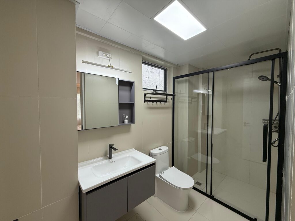 2 Bedroom for Sale near Geco Cafe bathroom