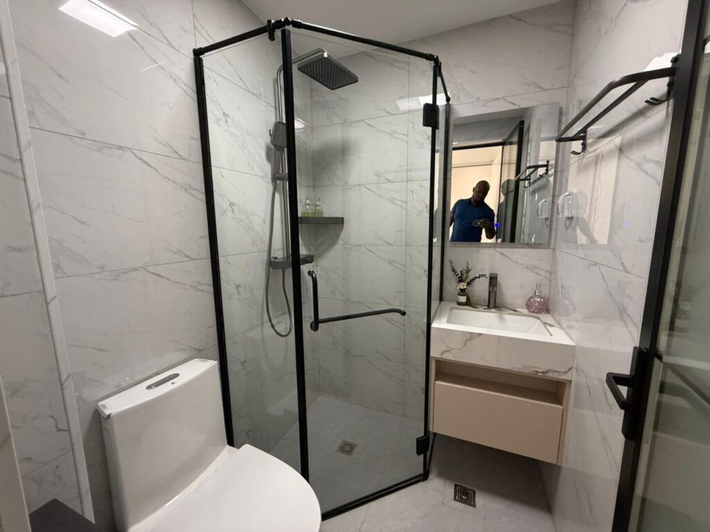 Modern City Apartment Bathroom