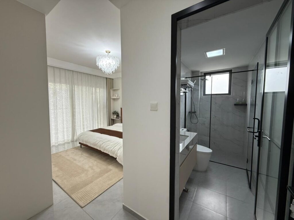 Modern City Apartment Ensuite Bedroom