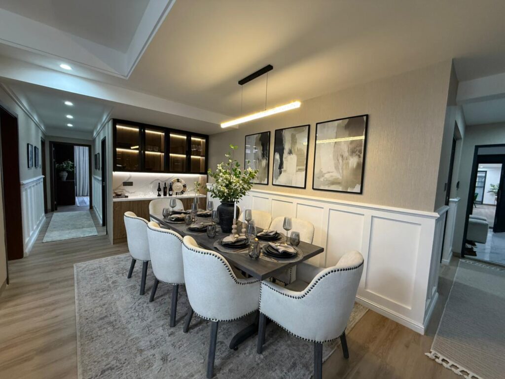 Three Bedroom plus Dsq on Sports road Westlands Apartment Dining Area