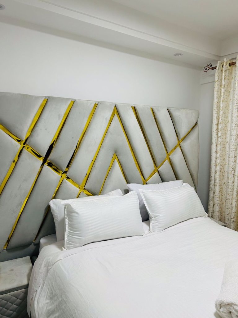 the bedroom at Kilimani serviced apartment for monthly rent