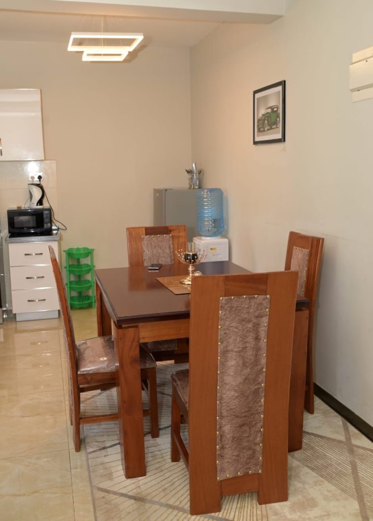 the dining area at Best Daily and Monthly Rental in Kilimani Nairobi