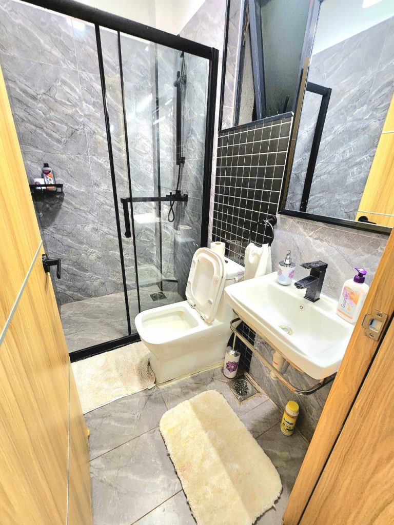 a bathroom at Luxury 1 bedroom apartment near Yaya Kilimani