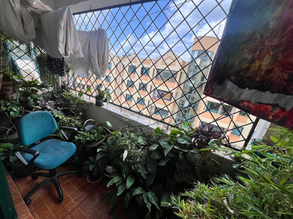 a balcony at the White Oak Park 3 bedroom