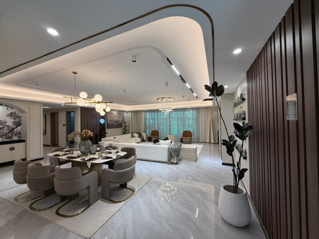 5 Bedroom Apartment off Othaya Road,Kileleshwa Living Room
