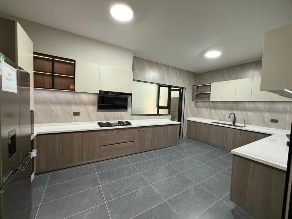 5 Bedroom Apartment off Othaya Road,Kileleshwa Open Plan Kitchen