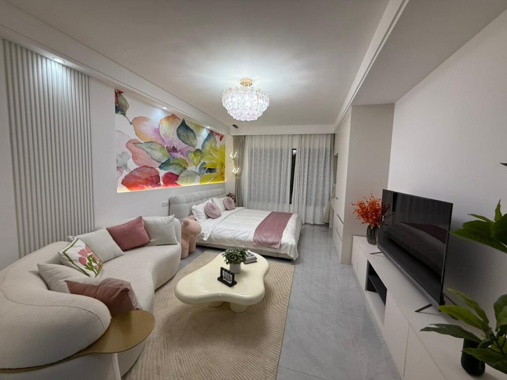 Studio Apartments Off Wood Avenue Living Area