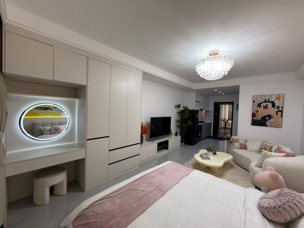 Studio Apartments Off Wood Avenue wardrobes