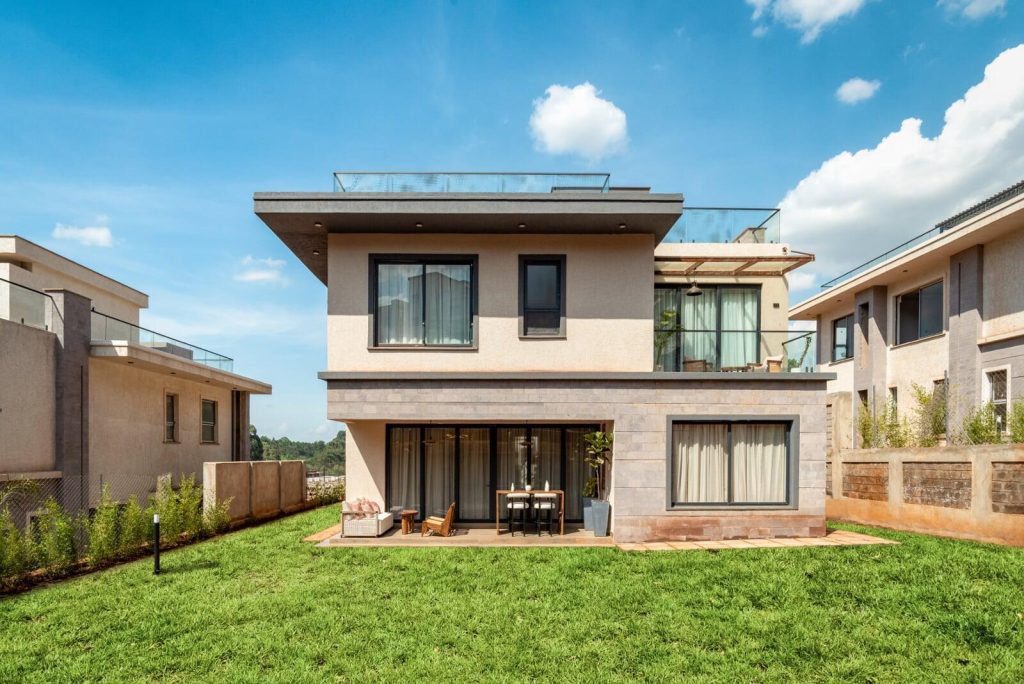4 and 5 Bedroom Homes & Villas Loresho Nairobi backyard with a garden