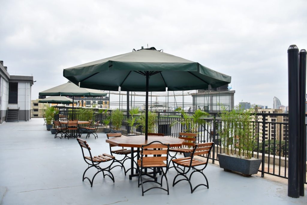 A common siiting area at the Furnished 2 Bedroom Apartment Master Ensuite in Kileleshwa building