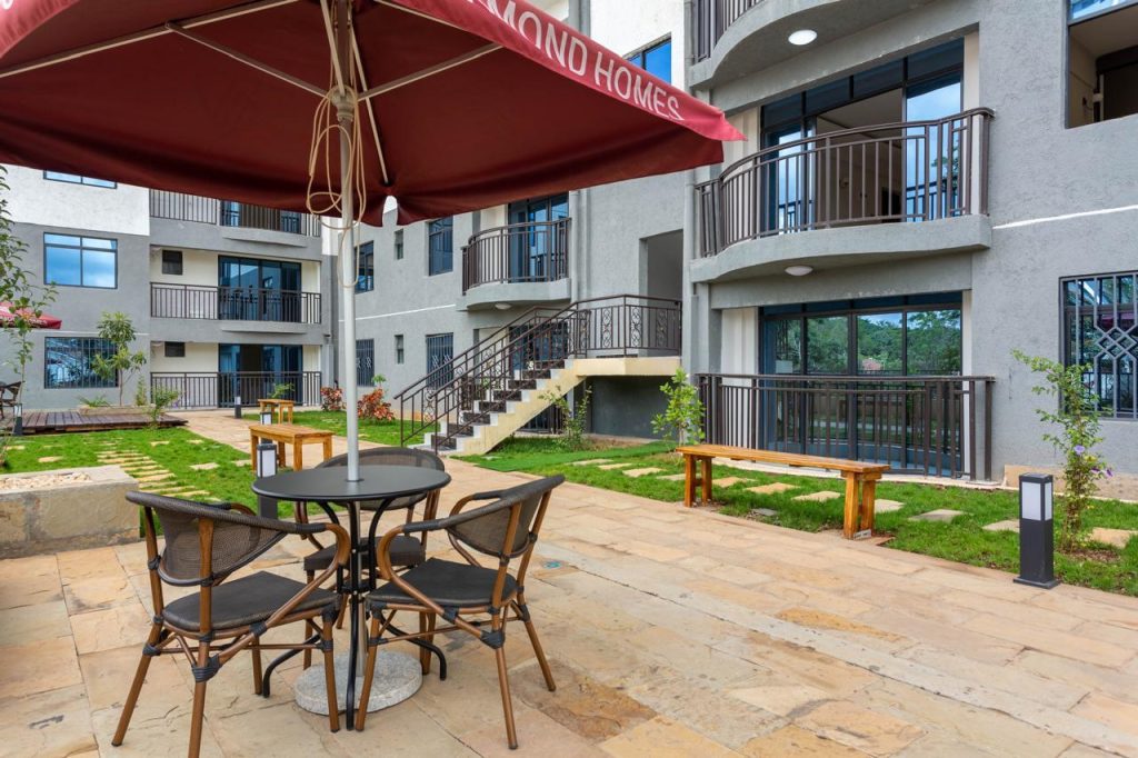 Diamond Ivy Apartment
