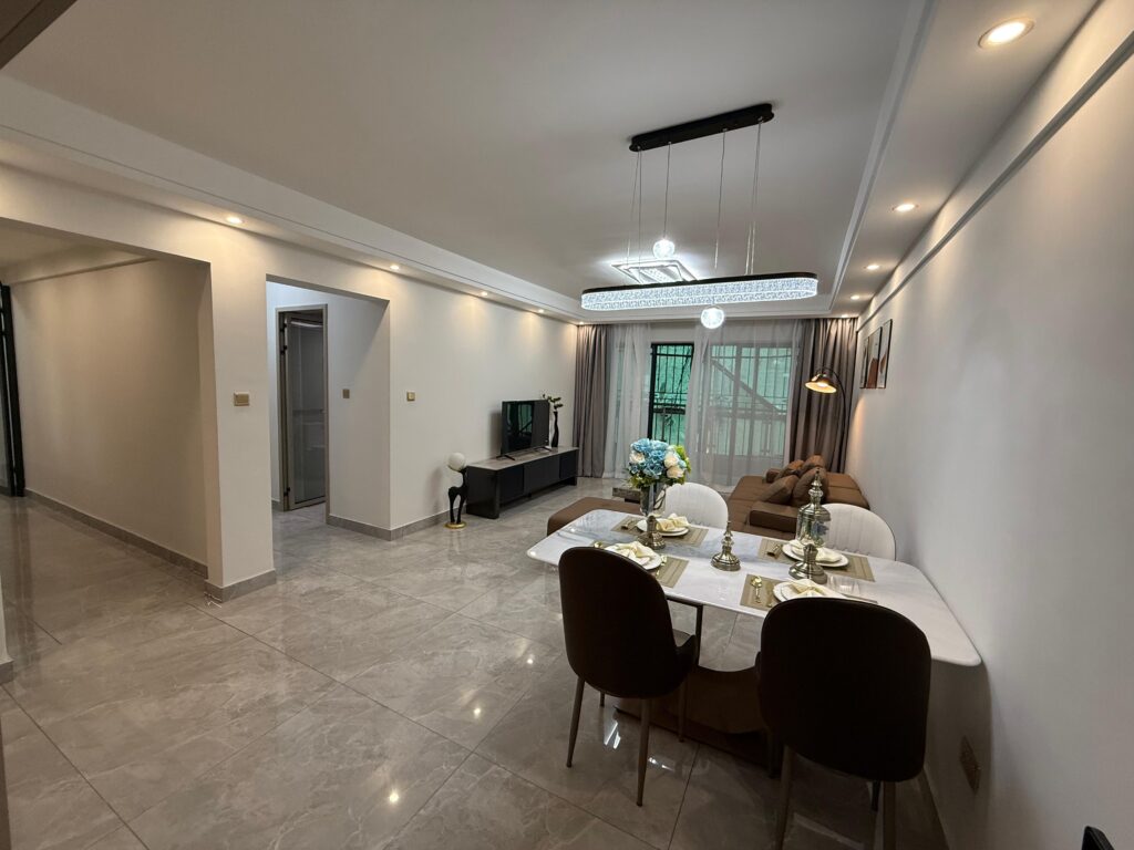 The lounge of the Two Bedroom Apartment Near Nyeri Road