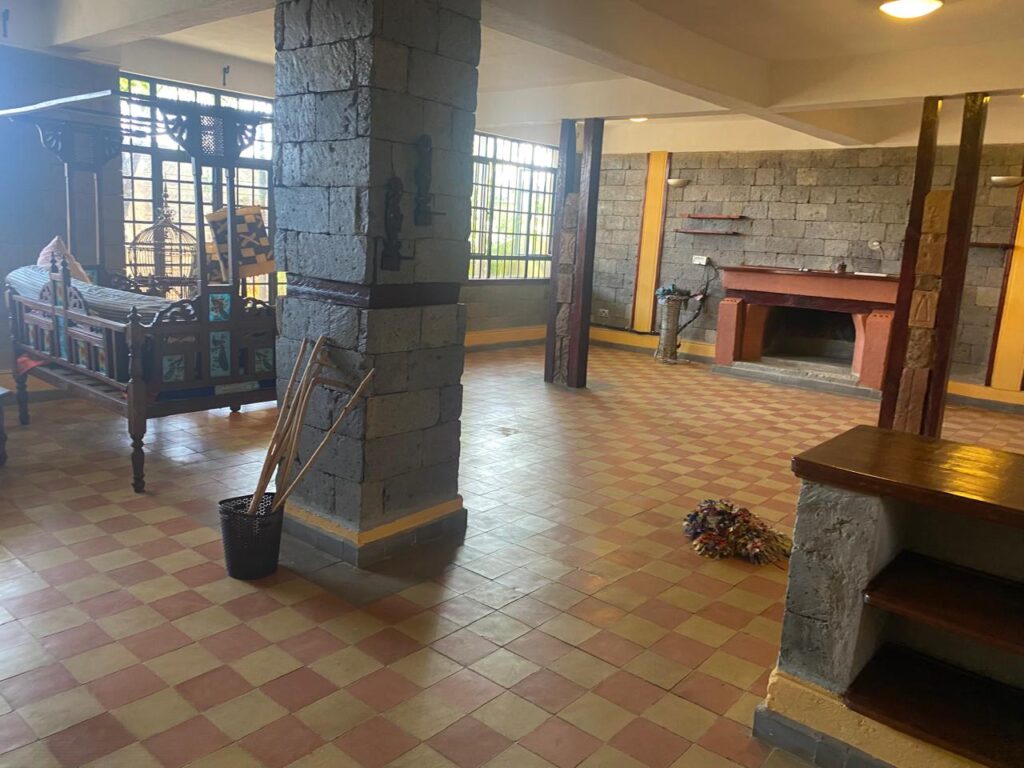 Bamboo Garden 4 bedroom House Lounge