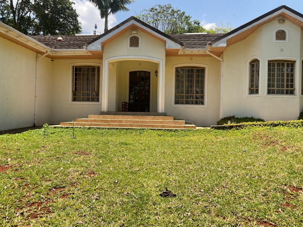 Muthithi gardens House House for sale Front