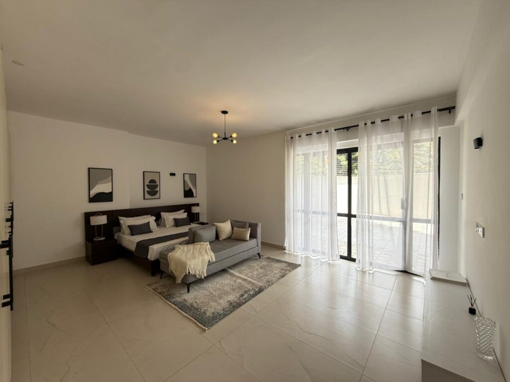 4 Bedroom All Ensuite Duplex at Emaar Residence, Bedroom