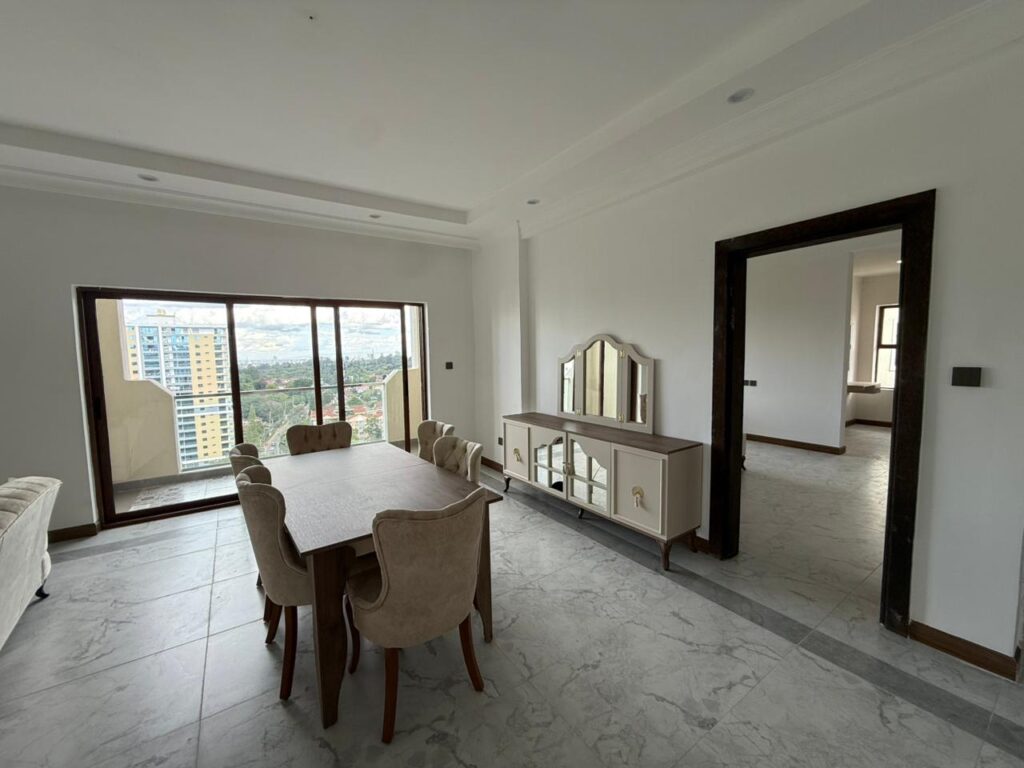 Available 3 bedroom apartment near Quick Mart Kileleshwa Dining Area