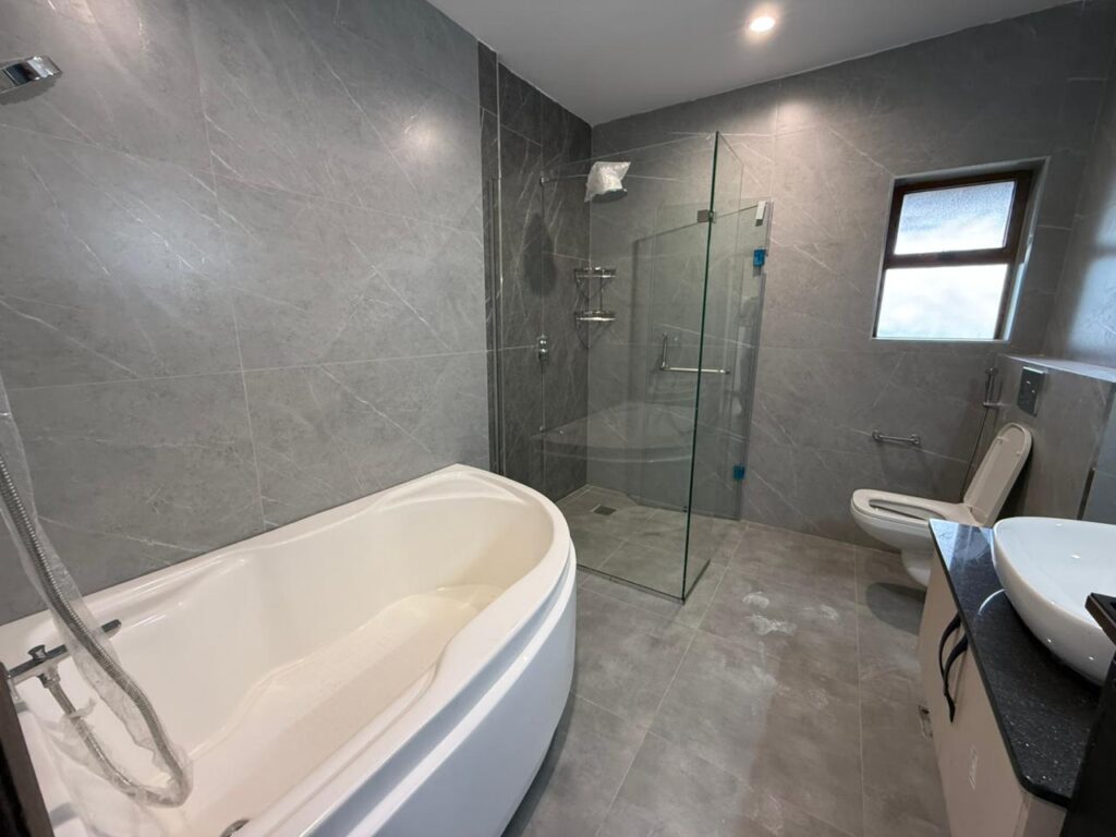 Available 3 bedroom apartment near Quick Mart Kileleshwa Master Bathroom