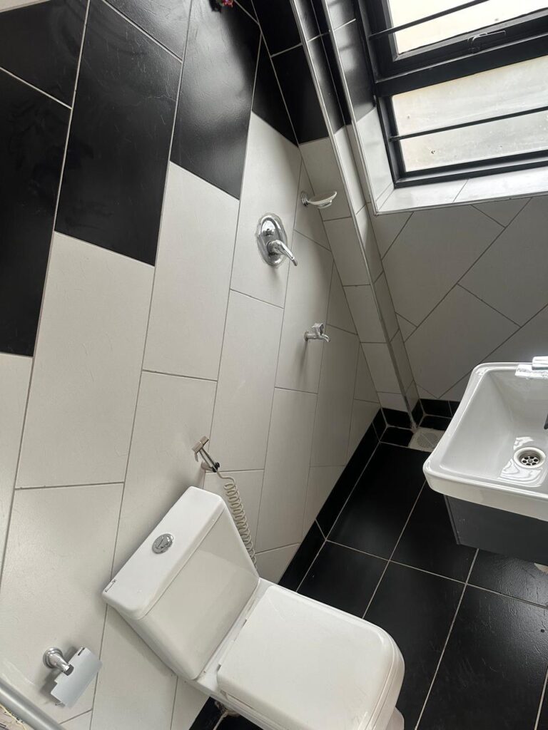 Bathroom at Compound 4 Bedroom Maisonette to let in Kahawa Sukari