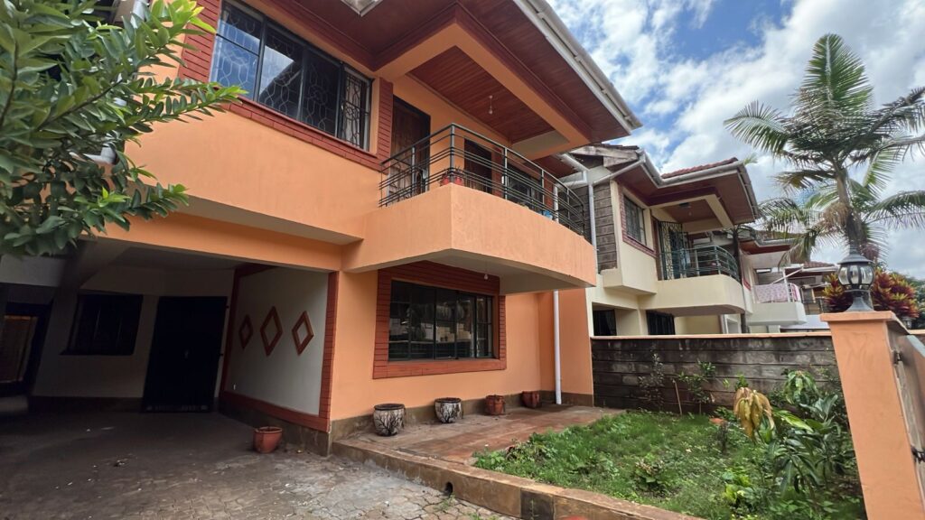 5 Bedroom All Ensuite Townhouse in Lavington